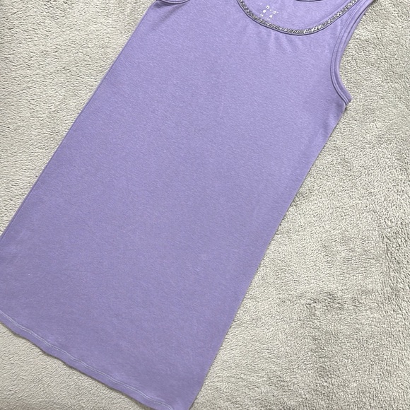 Size S lavender purple tank top with ✨sparkly✨ accents - Picture 2 of 4